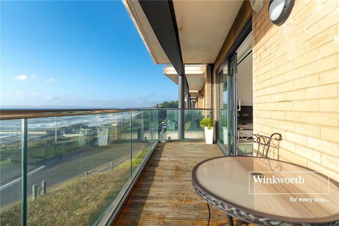 Marina Close, Bournemouth, BH5