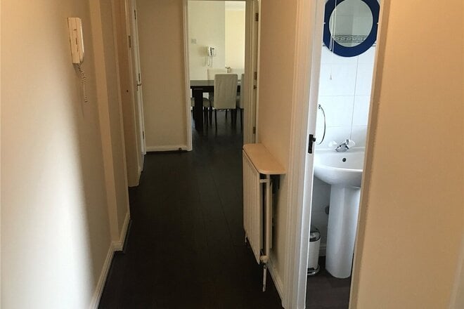 Plover Way, London, SE16