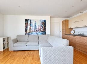 Cavatina Point, London, SE8