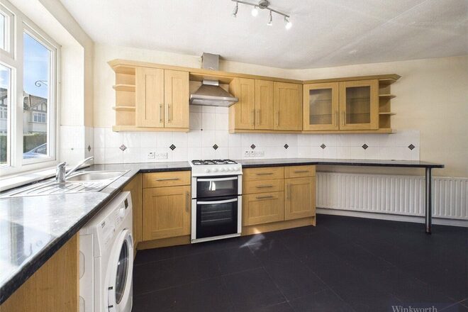 Hamilton Avenue, Surbiton, KT6