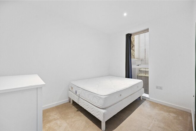 Hand Axe Yard, London, WC1X