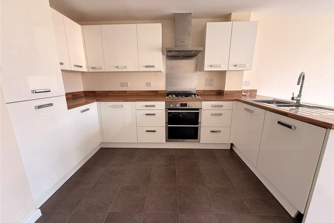 Cutforth Way, Hampshire, SO51
