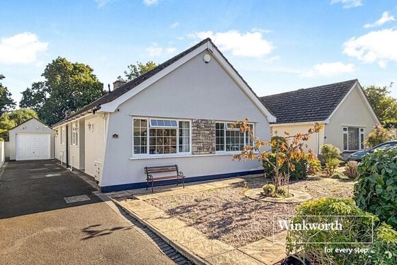 Mayfield Close, Dorset, BH22
