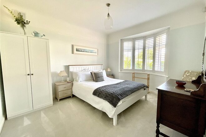 East Cliff Way, Dorset, BH23