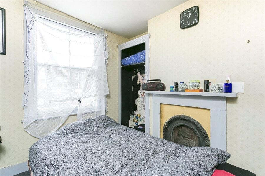 Picture No. 04