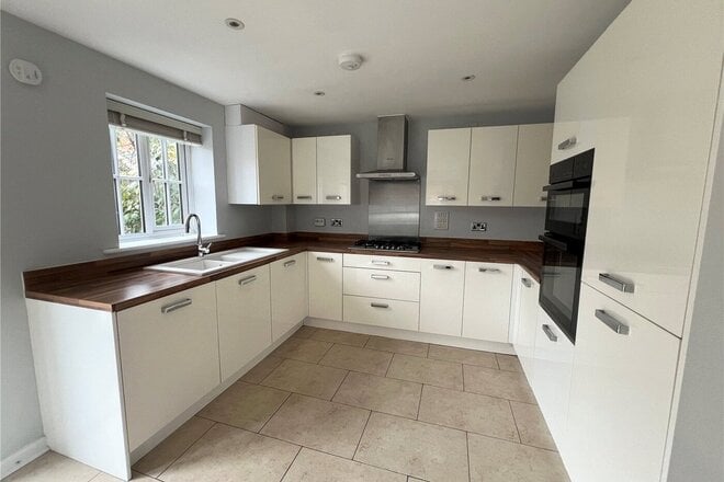 Ambrose Way, Hampshire, SO51