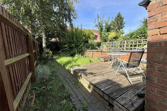 Lea Road, Northampton, NN1