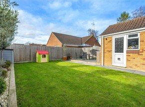 Hurn Close, Sleaford, NG34