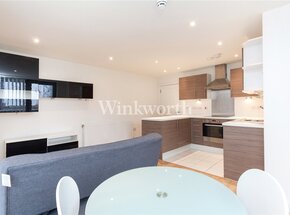 Merlin Heights, London, N17