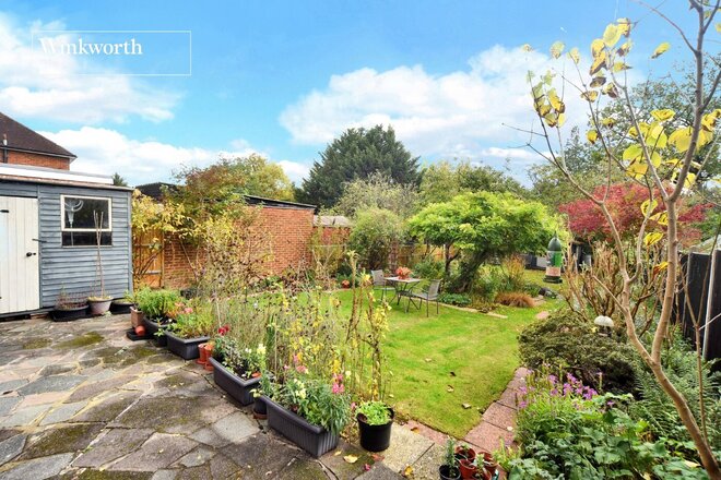 Stoneleigh Park Road, Surrey, KT19