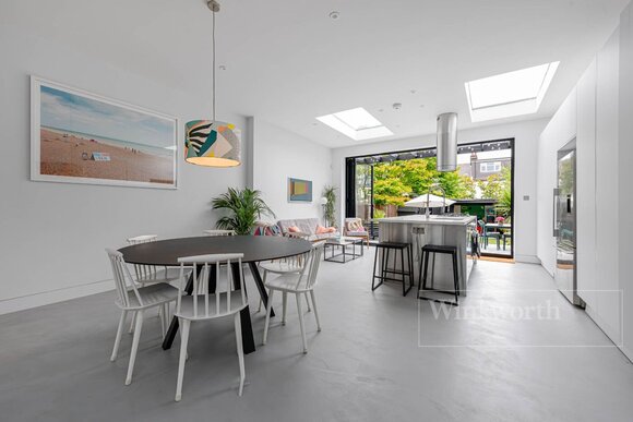 Liddell Gardens, London, NW10