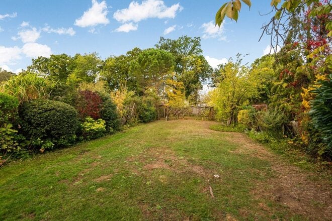 Barnfield Wood Road, Beckenham, BR3