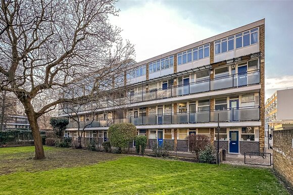 Churchill Gardens, London, SW1V