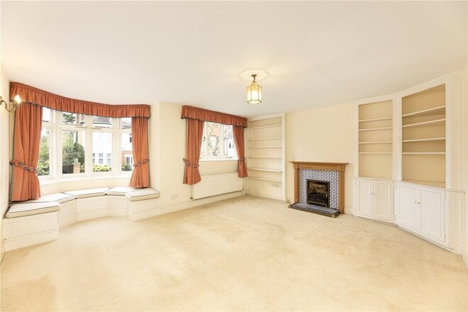 Larpent Avenue, London, SW15