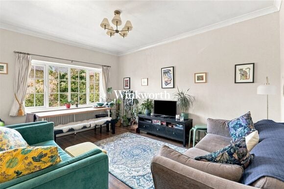 Barrowell Green, London, N21