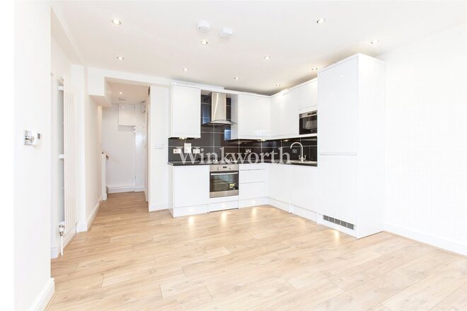 Endymion Road, London, N4