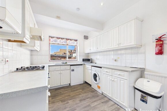 Culmington Road, London, W13