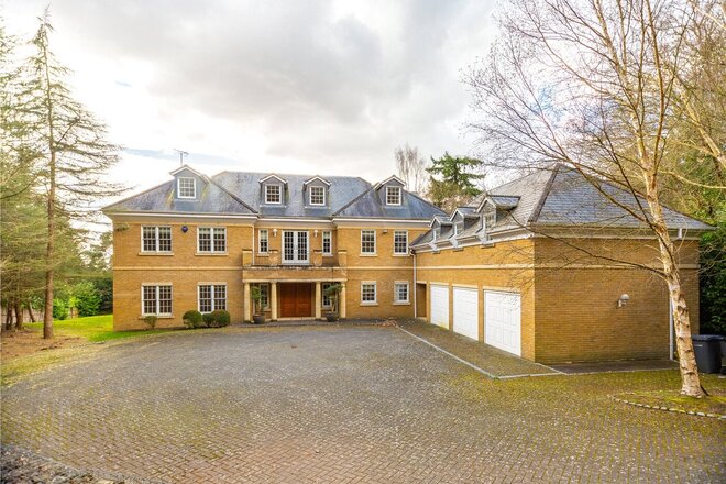 Callow Hill, Surrey, GU25