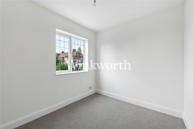 Powys Lane, London, N13