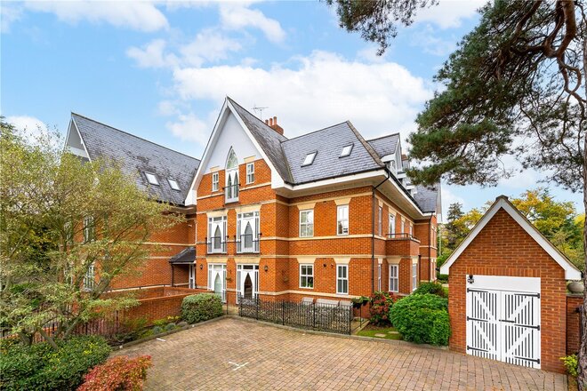 Ascent House, Weybridge, KT13