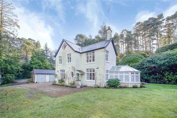 Latchwood Lane, Farnham, GU10