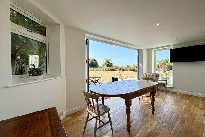 West Overcliff Drive, Dorset, BH4