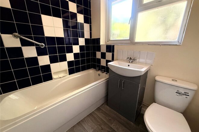 Salisbury Road, Romsey, SO51