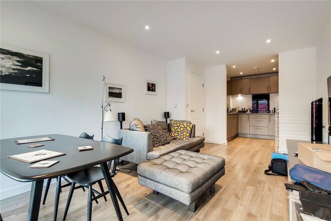 Atkins Square, London, E8