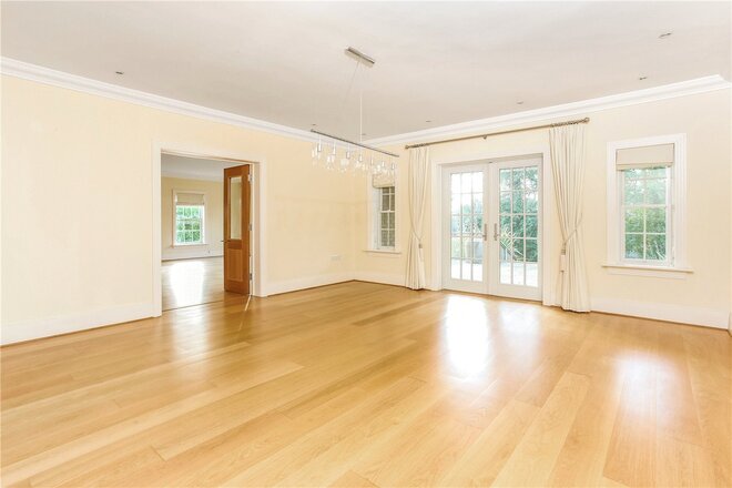 Callow Hill, Surrey, GU25