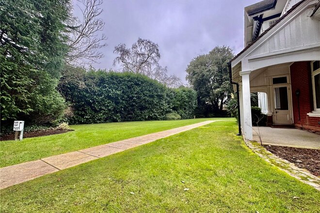 Milner Road, Dorset, BH4