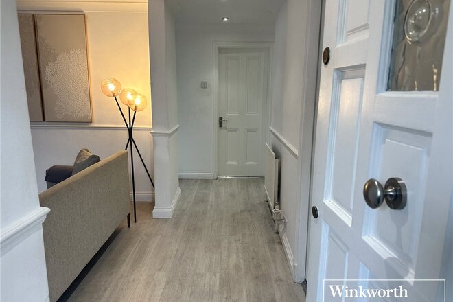 Eldon Avenue, Hertfordshire, WD6