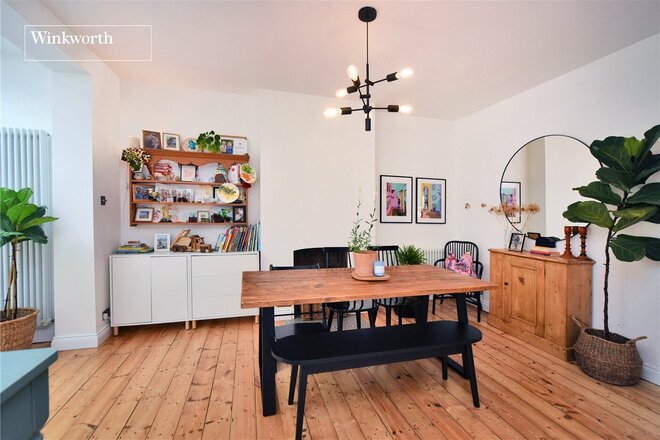 Sandringham Road, Worcester Park, KT4