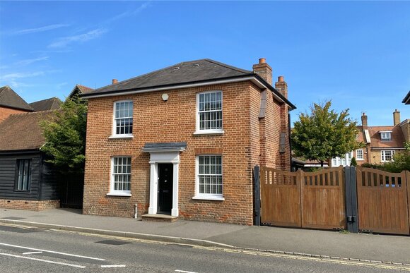 Aylesbury End, Buckinghamshire, HP9