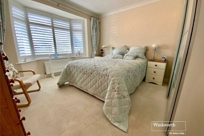 Lingwood Avenue, Dorset, BH23