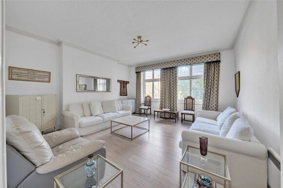 Blomfield Court, London, W9