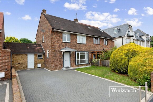 Kingsgate Avenue, London, N3