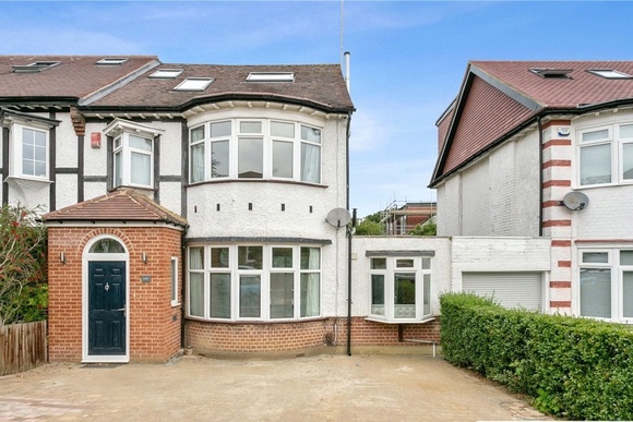 Brent Way, West Finchley, N3