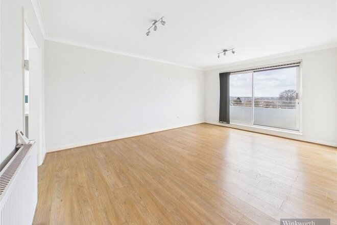 Eaton Drive, Kingston upon Thames, KT2