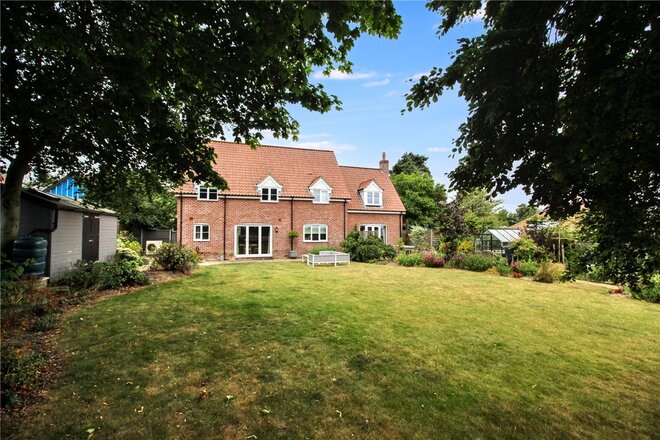 Dunwich Road, Halesworth, IP19