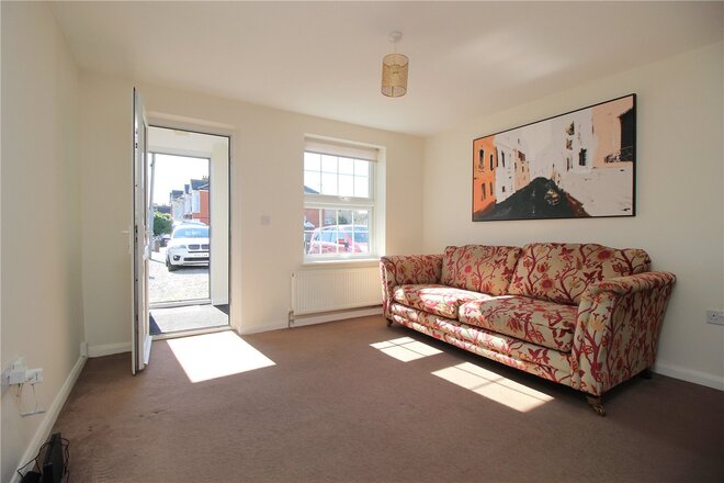 Castle Lane, Essex, SS7