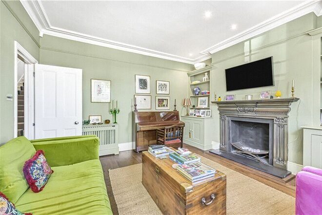 Melville Road, London, SW13