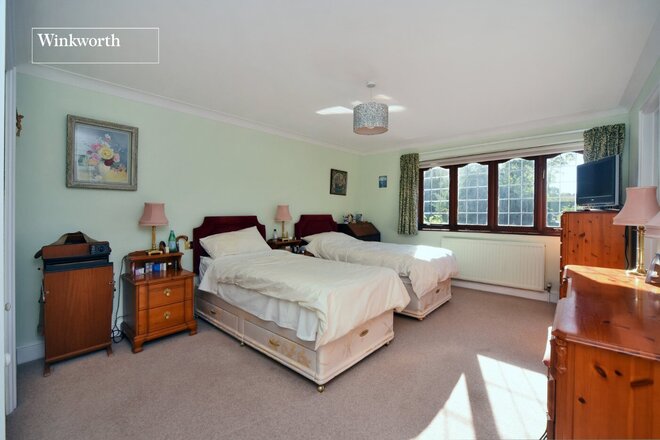 Warren Avenue, Sutton, SM2