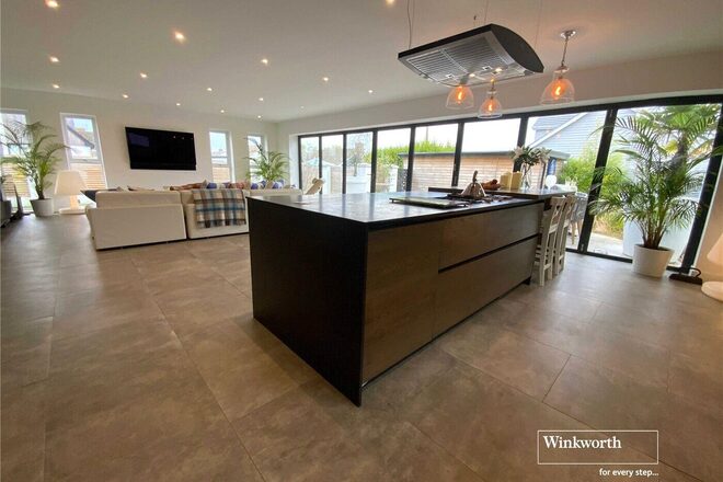 Sheldrake Road, Christchurch, BH23