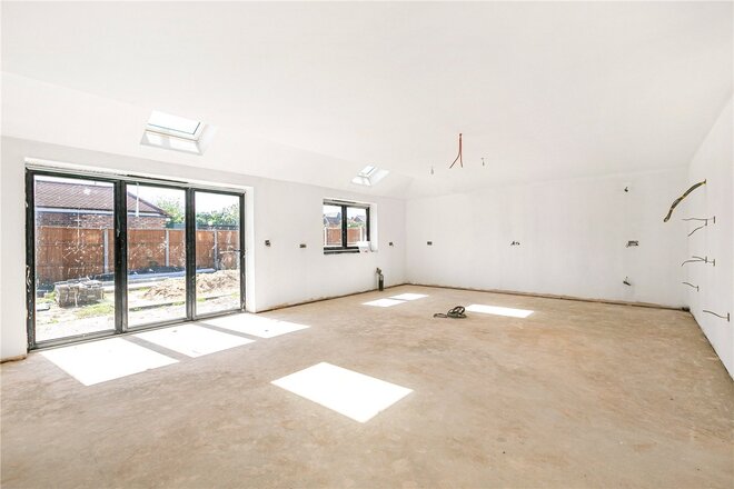 Elmsway, Surrey, TW15