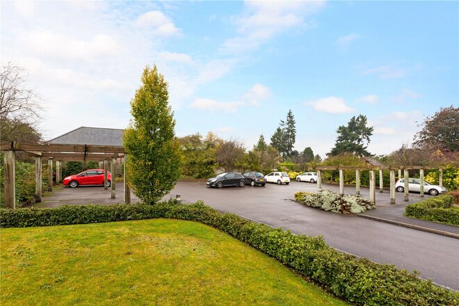 Grove Court, Newbury, RG14