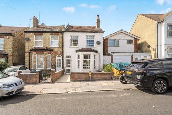 Moffat Road, Thornton Heath, CR7