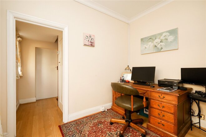 Tring Avenue, Ealing Common, W5