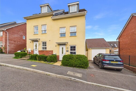 Greystone Walk, Devon, EX15