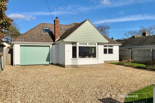 Smugglers Lane North, Christchurch, BH23