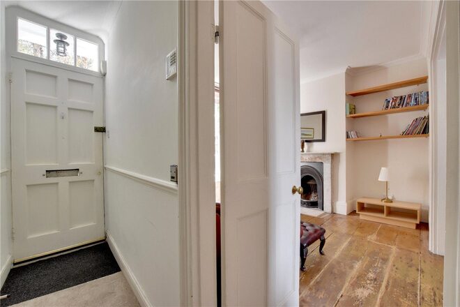 Hillreach, Woolwich, SE18